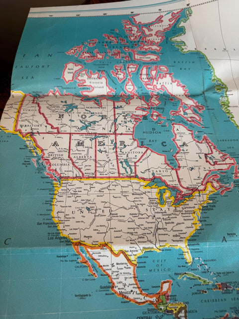 Classic Map of the World by Hammond Incorporated