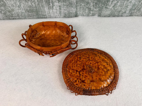 Vintage Woven Crab Basket with Lid