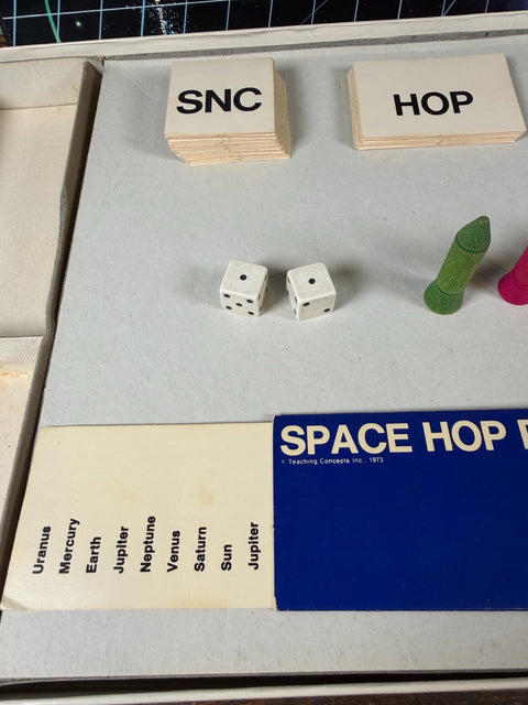 Space Hop: A Game of the Planets Vintage Board Game