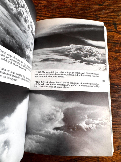 A Field Guide to the Atmosphere by Vincent J. Schaefer & John A. Day | 1981 Paperback