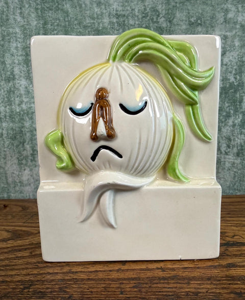 Vintage 1979 Fitz and Floyd Onion Baking Soda Holder