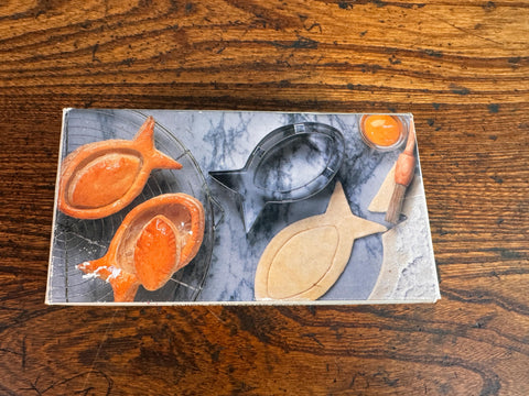 Quick-Eze Stainless Steel Puff Pastry Fish Cutter