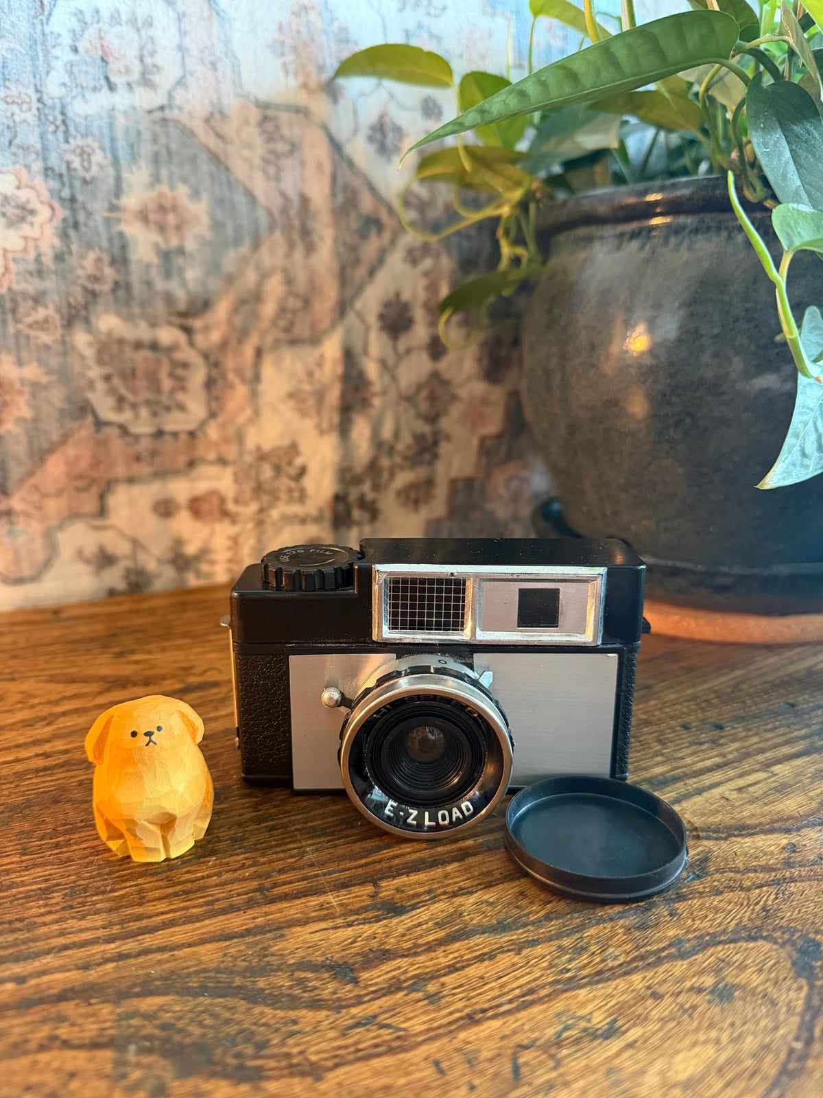 Hi-Speed EZ-Load 126 Cartridge Camera with Unused Film Cartridge