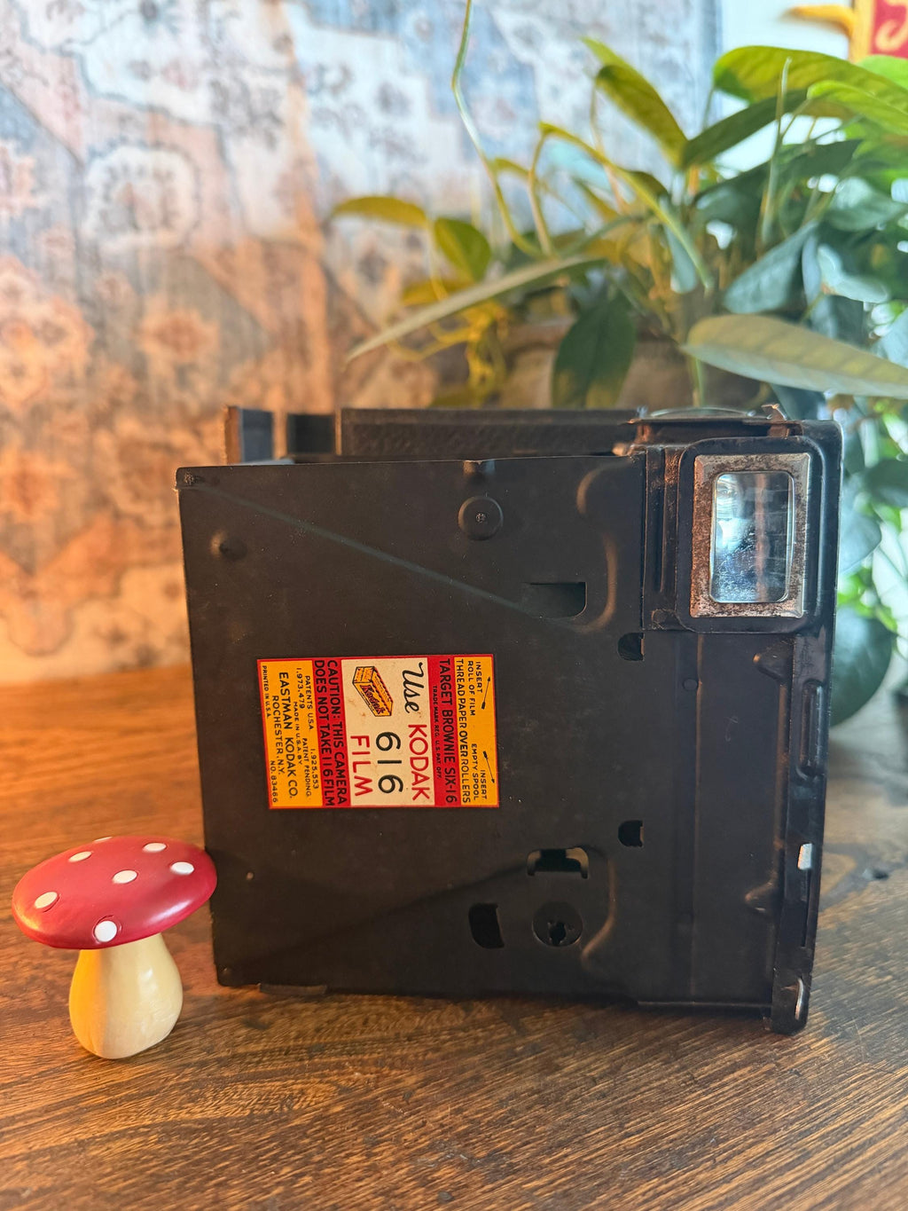 Kodak Target Brownie Six-16 Camera | 1930s