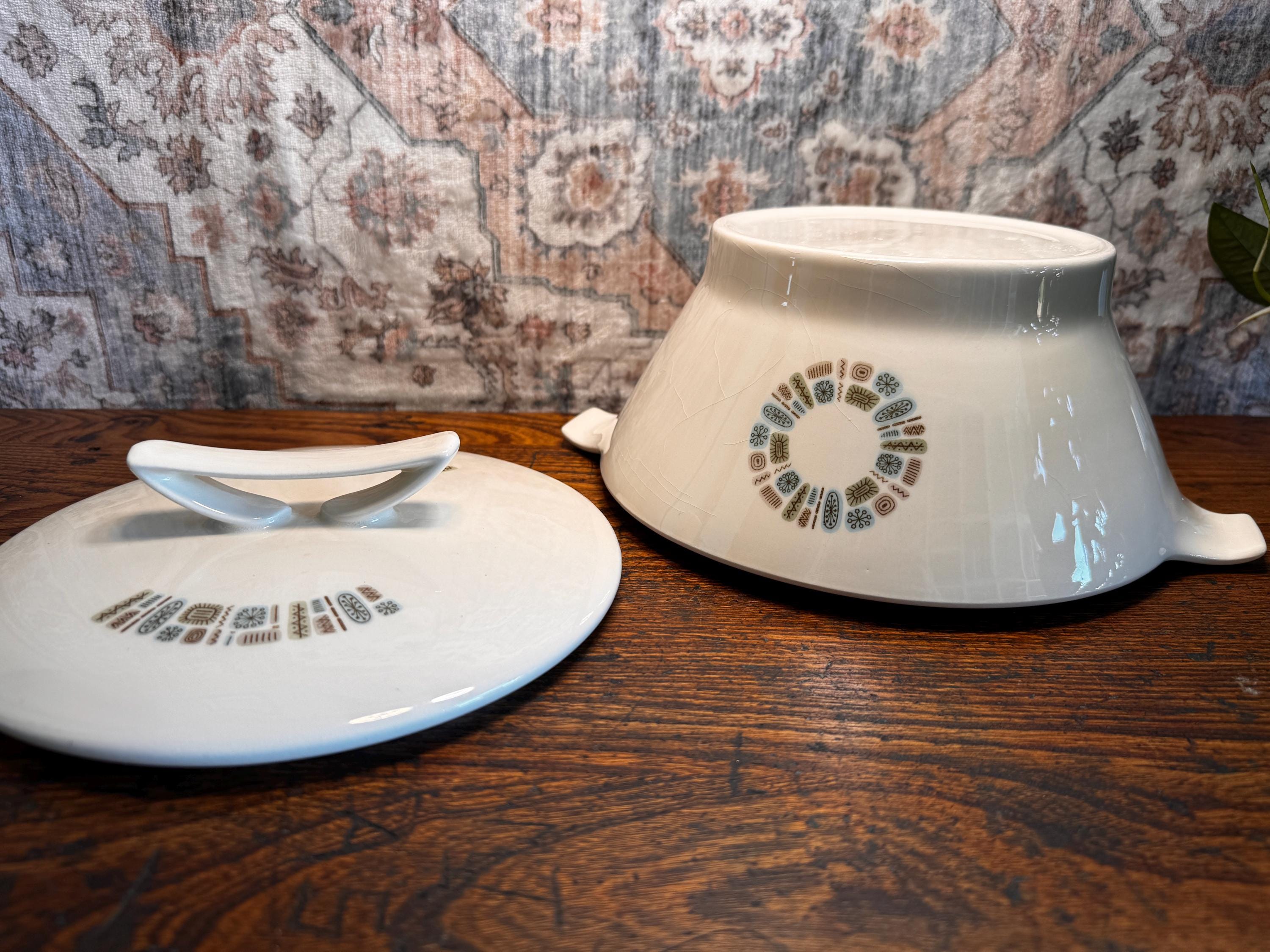 Covered Vegetable Dish | 1960s Canonsburg Temporama