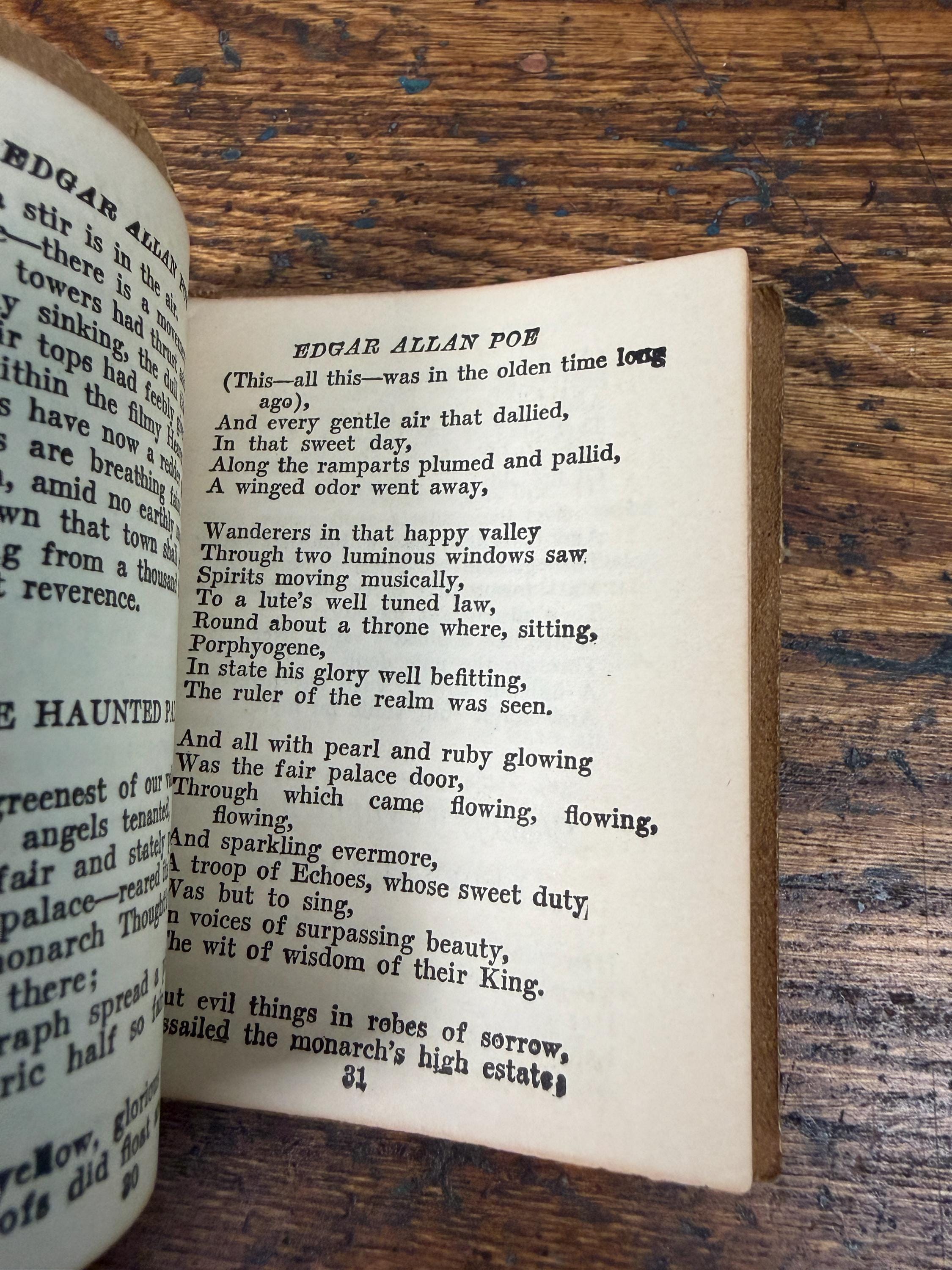 Fifty Best Poems of America | Miniature Poetry Hardcover