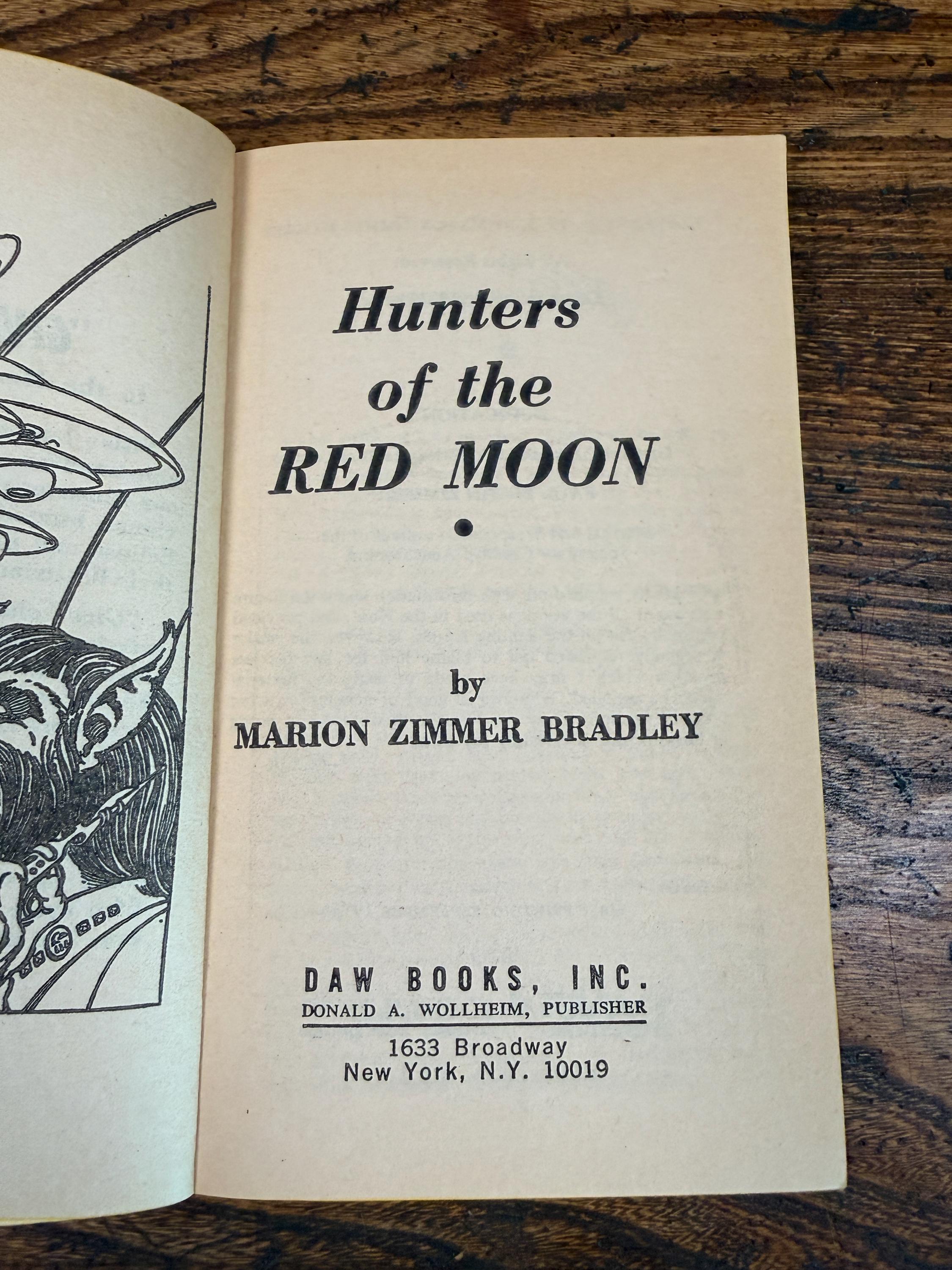 Hunters of the Red Moon by Marion Zimmer Bradley | First Printing Paperback 1973