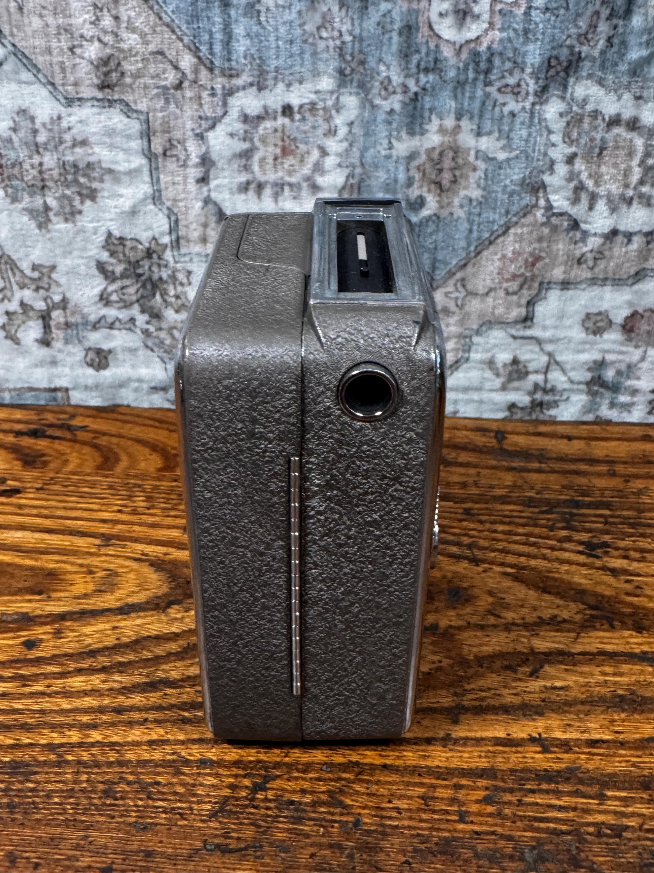Revere 8 Model 40 Magazine Cine Camera | Elgeet Lens | Made in USA