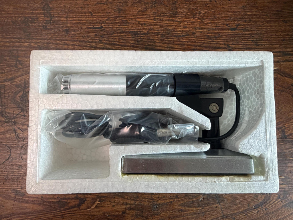 Veritas Slim Remote Control Microphone V-124 | Vintage Dynamic Mic with Desk Stand