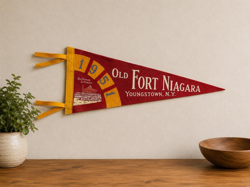 Vintage Old Fort Niagara Felt Pennant