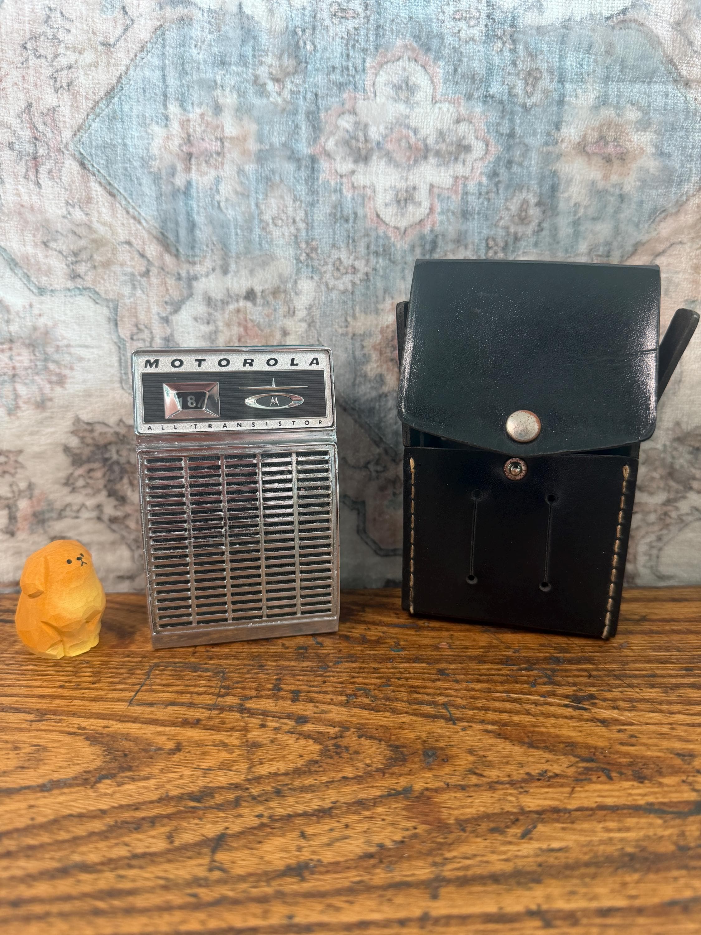 Motorola X25J Transistor Radio | Vintage Portable Radio 1964