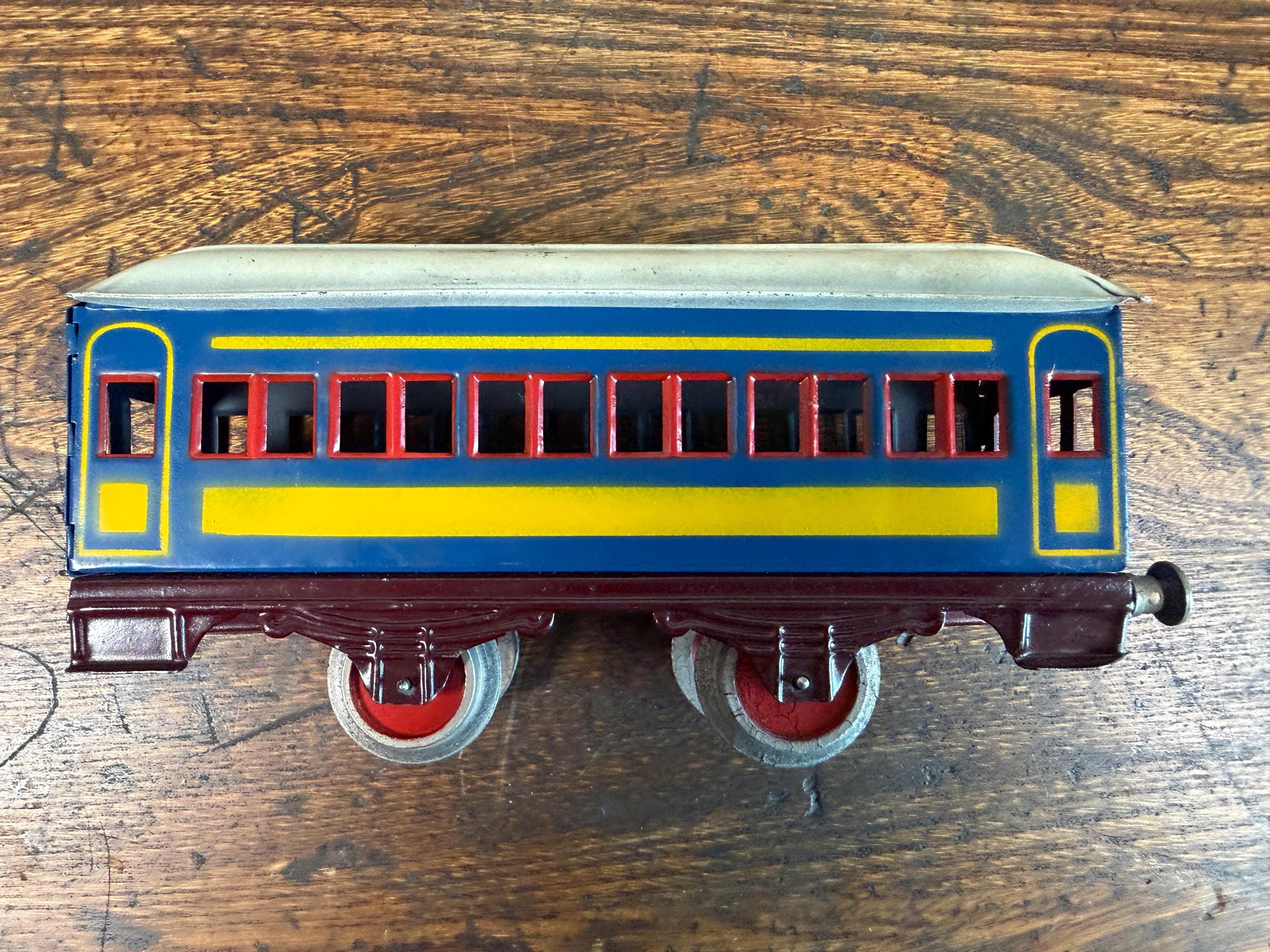 Vintage Marx O Gauge Tin Passenger Cars Set of 4 | Lithographed Train Coaches | Mid Century Toy Train