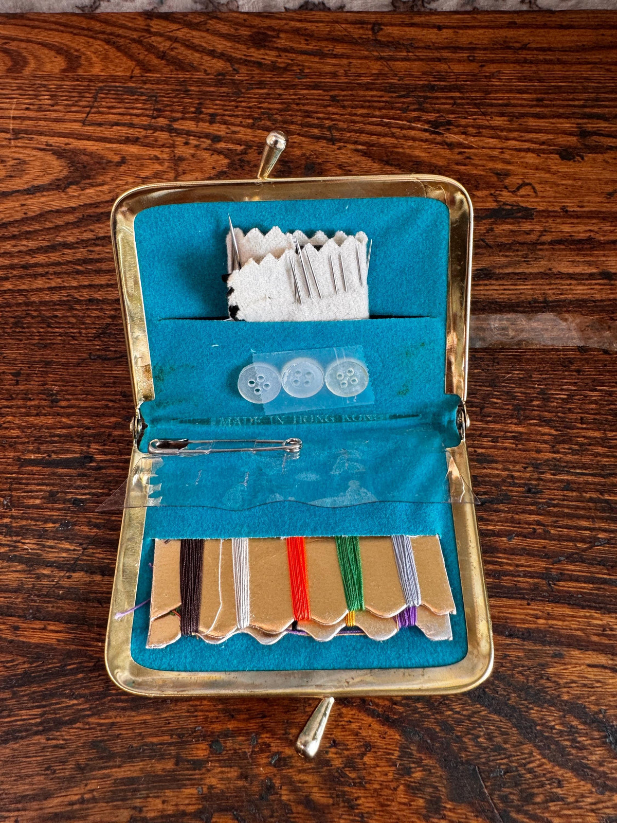 Colorful Patchwork Pattern Coin Purse with Sewing Kit