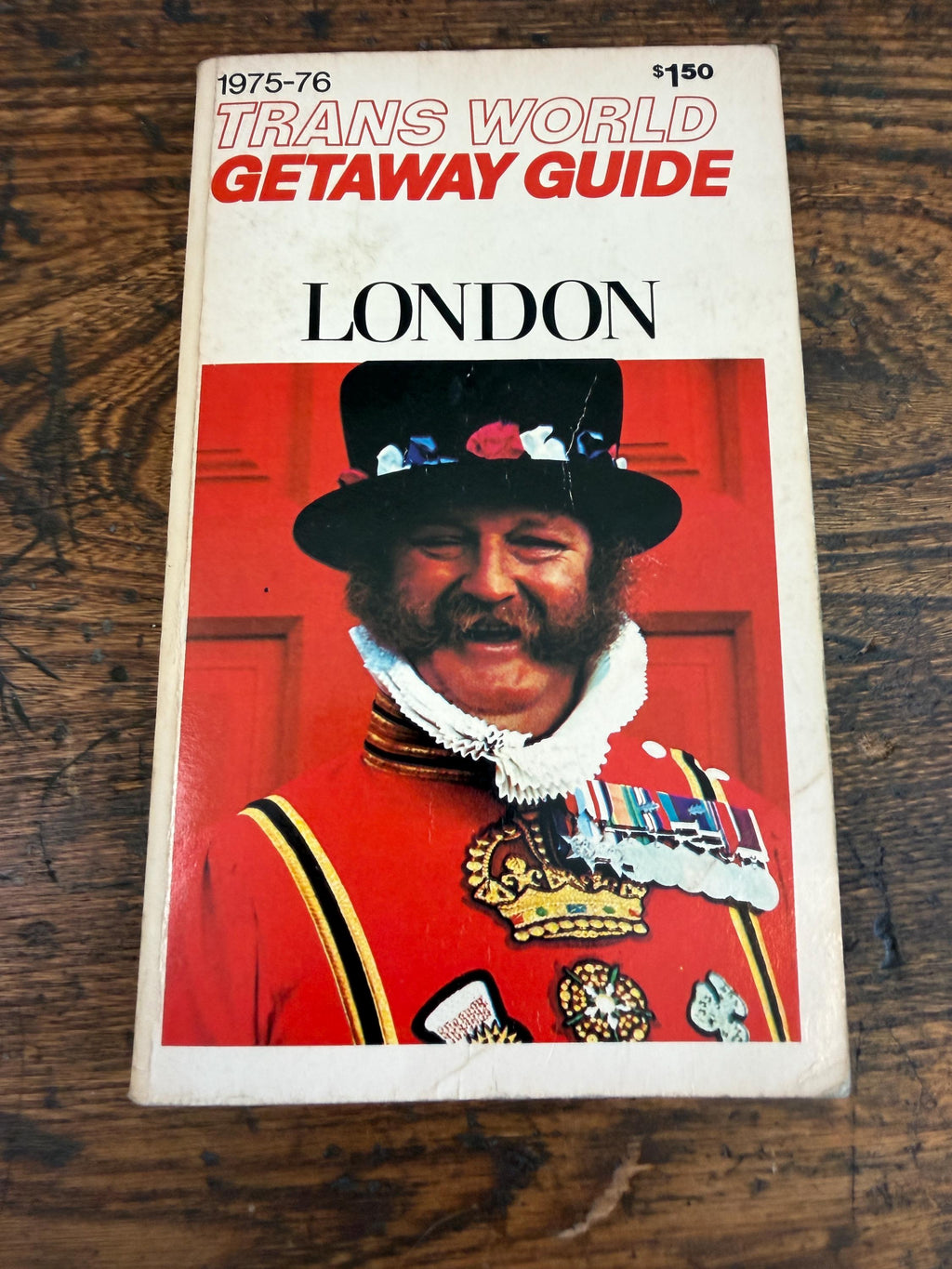 Lot of 2 Trans World Getaway Guide Travel Books: Ireland Dublin/Shannon & London 1975-76