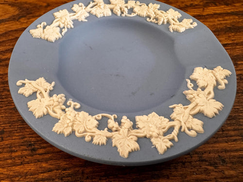 1954 Wedgwood Grapevine Ashtray