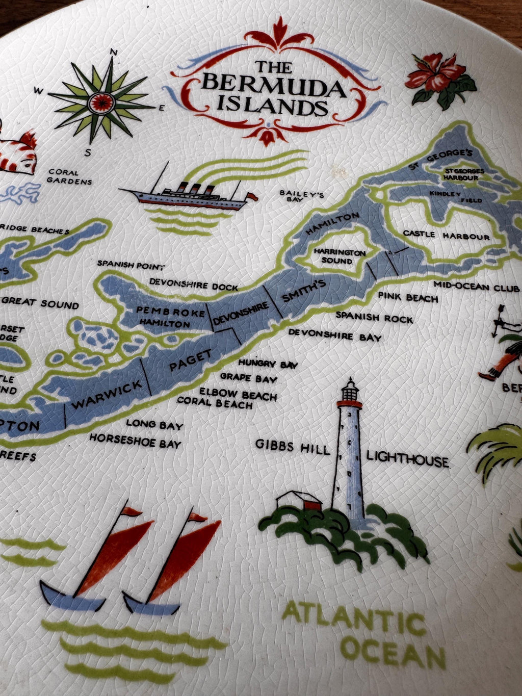 Bermuda Islands Decorative Plate Set with Vintage Map and Illustrations