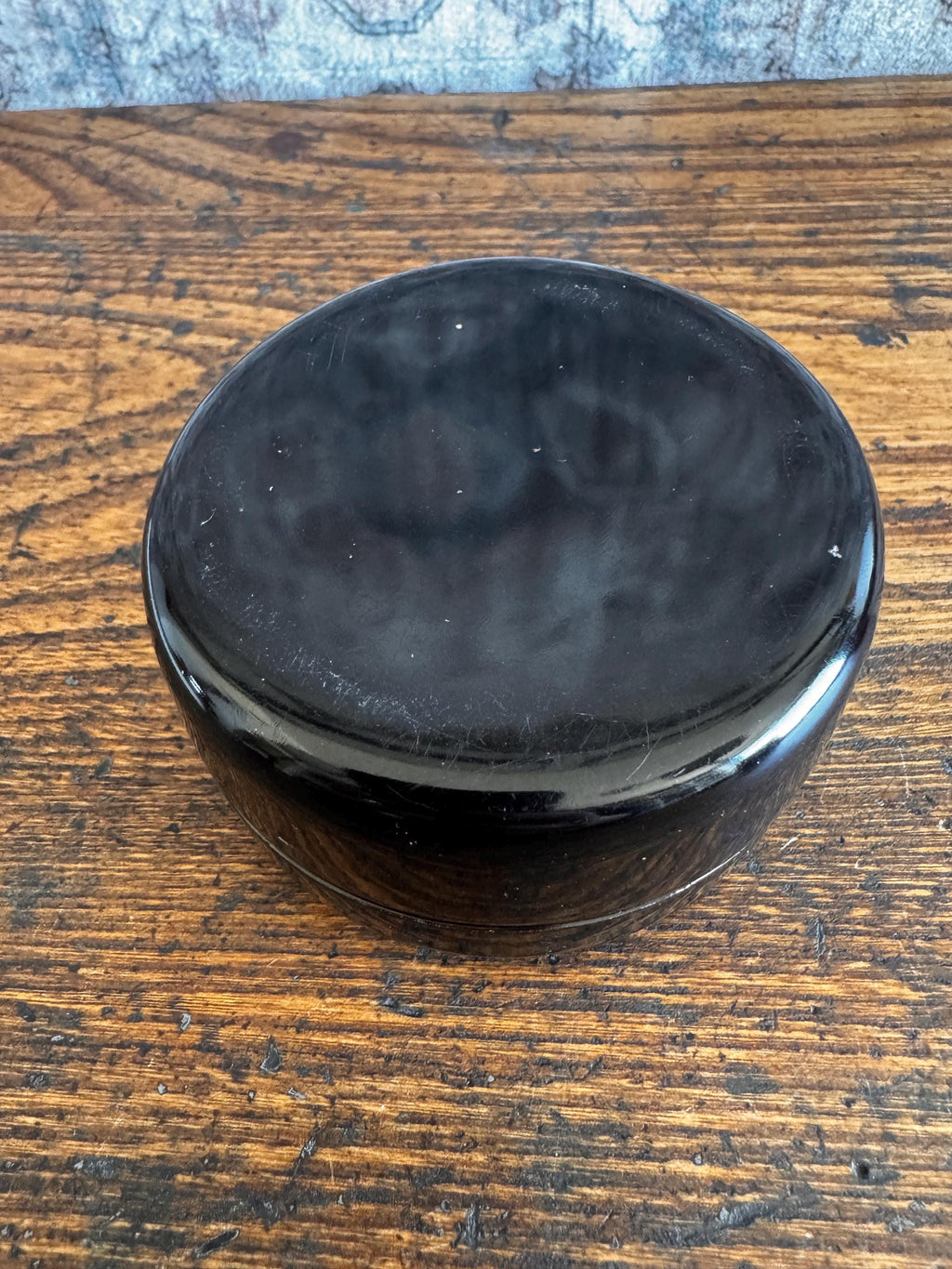 Decorative Black Lacquered Round Box with Butterfly Design