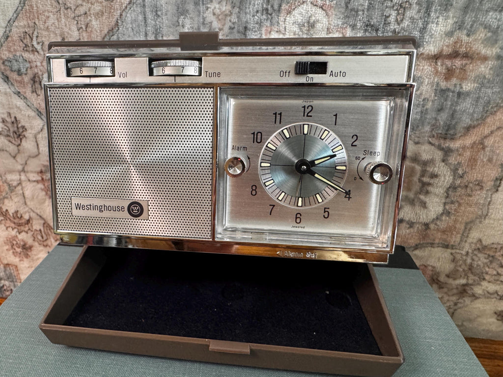 Westinghouse Travel Clock Radio Vintage Mid-Century Portable Alarm