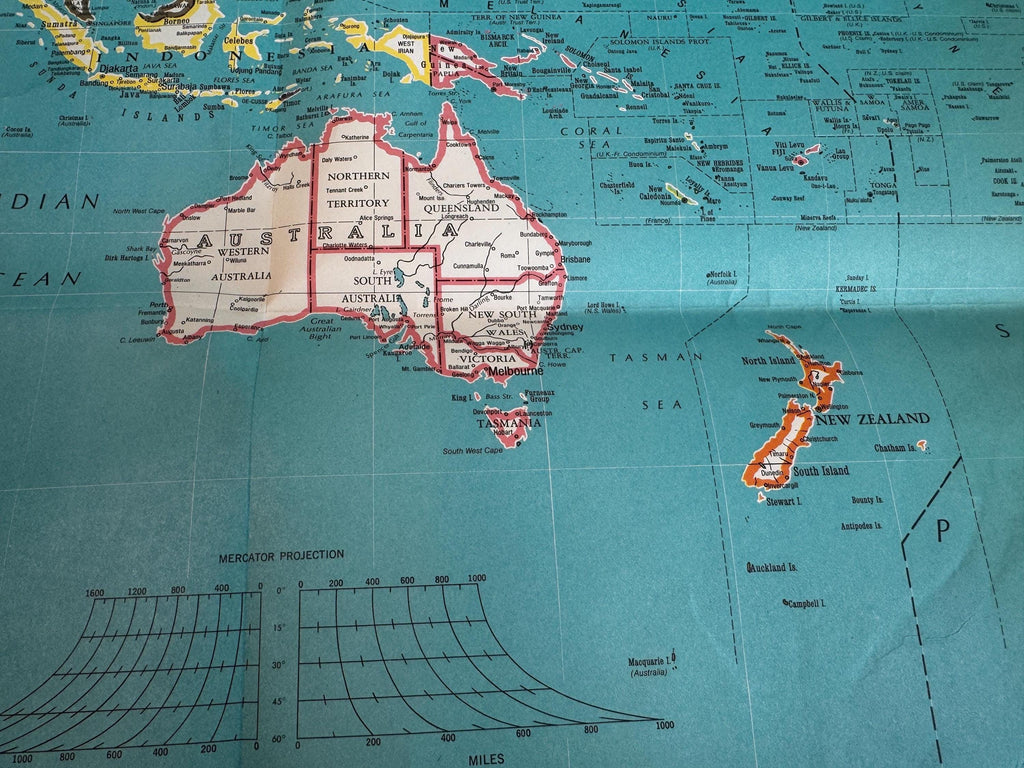 Classic Map of the World by Hammond Incorporated