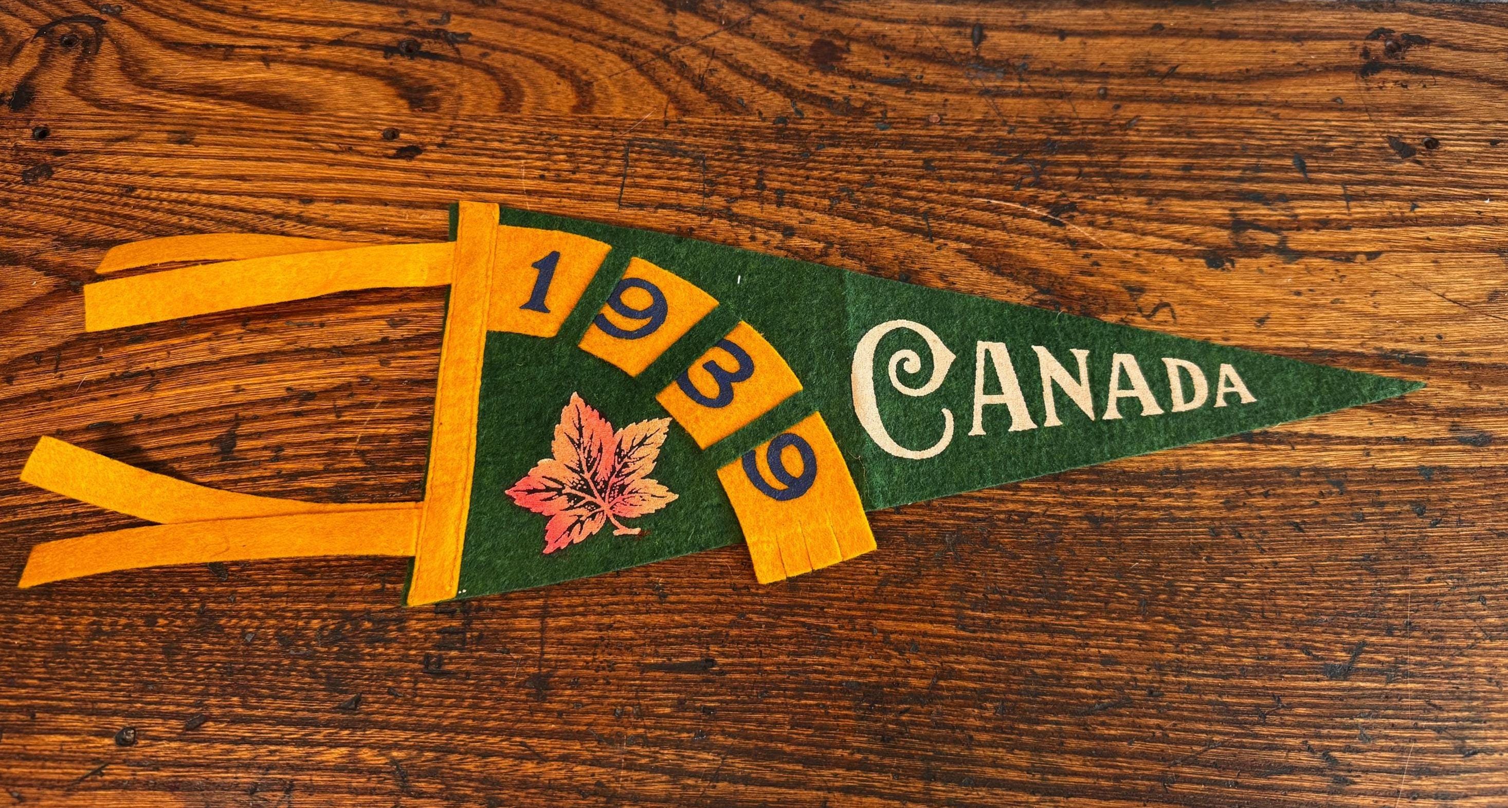 1939 Canada Felt Pennant with Maple Leaf Design