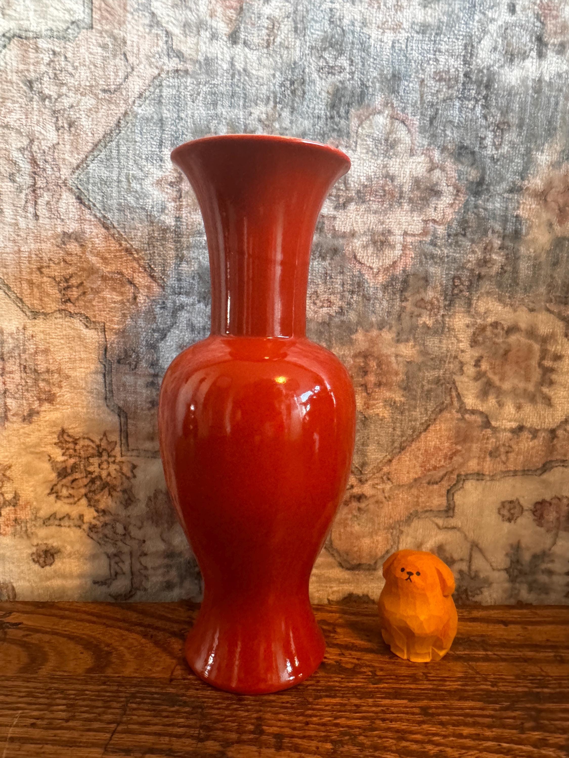 Burnt Orange Vase by Mann Les Vases