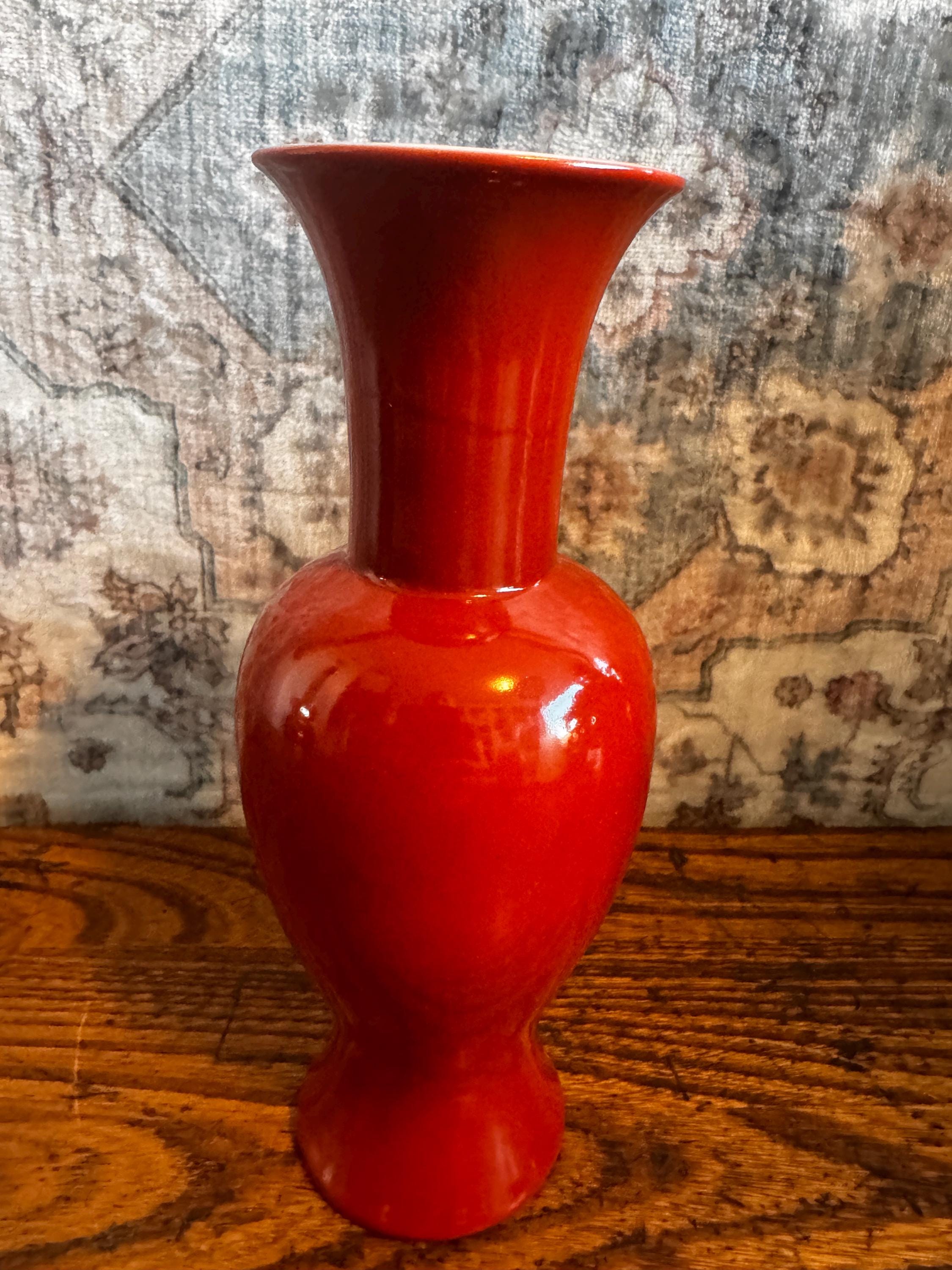 Burnt Orange Vase by Mann Les Vases