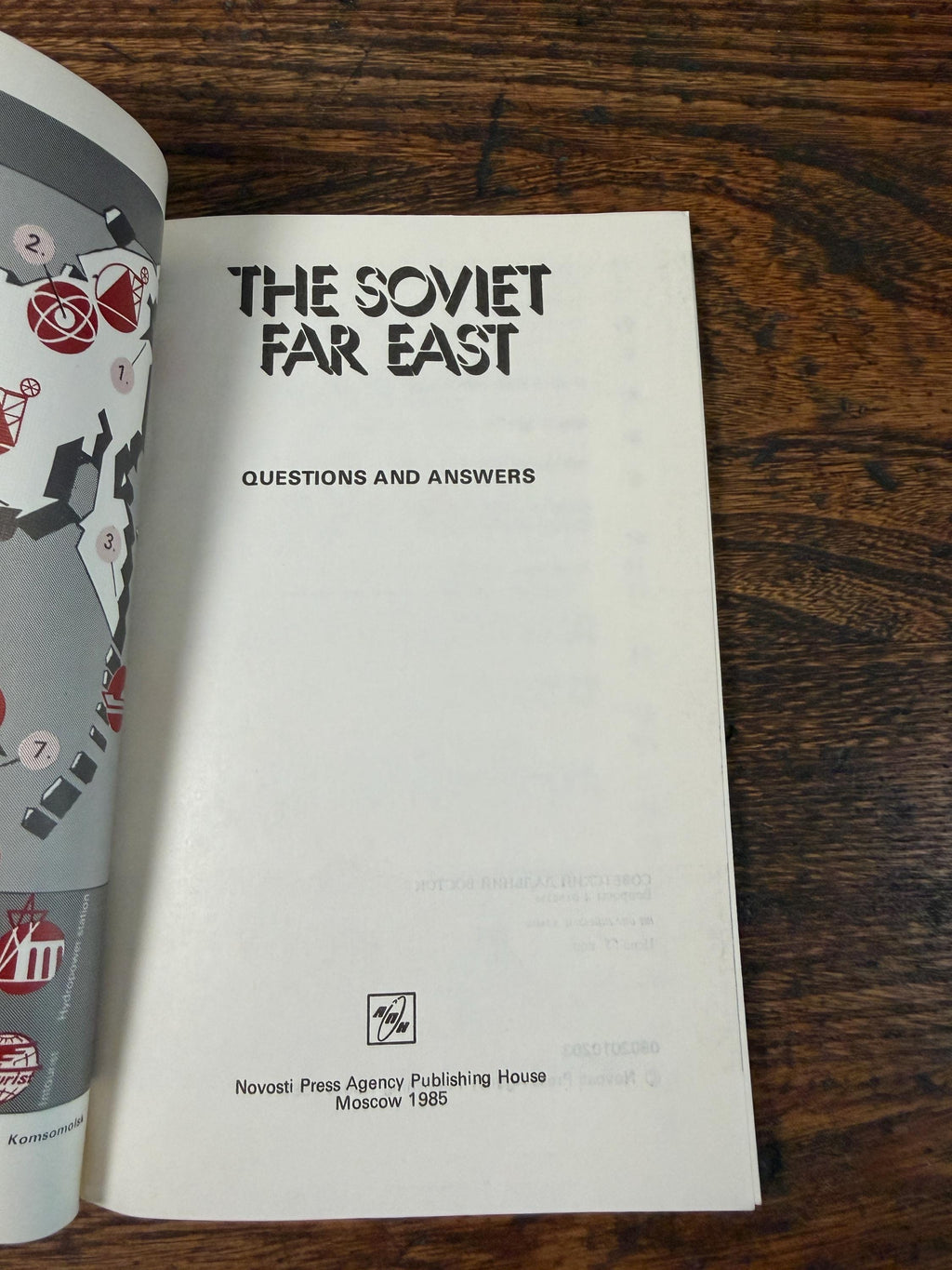 The Soviet Far East by Novosti Press Agency Publishing House | 1985 Paperback