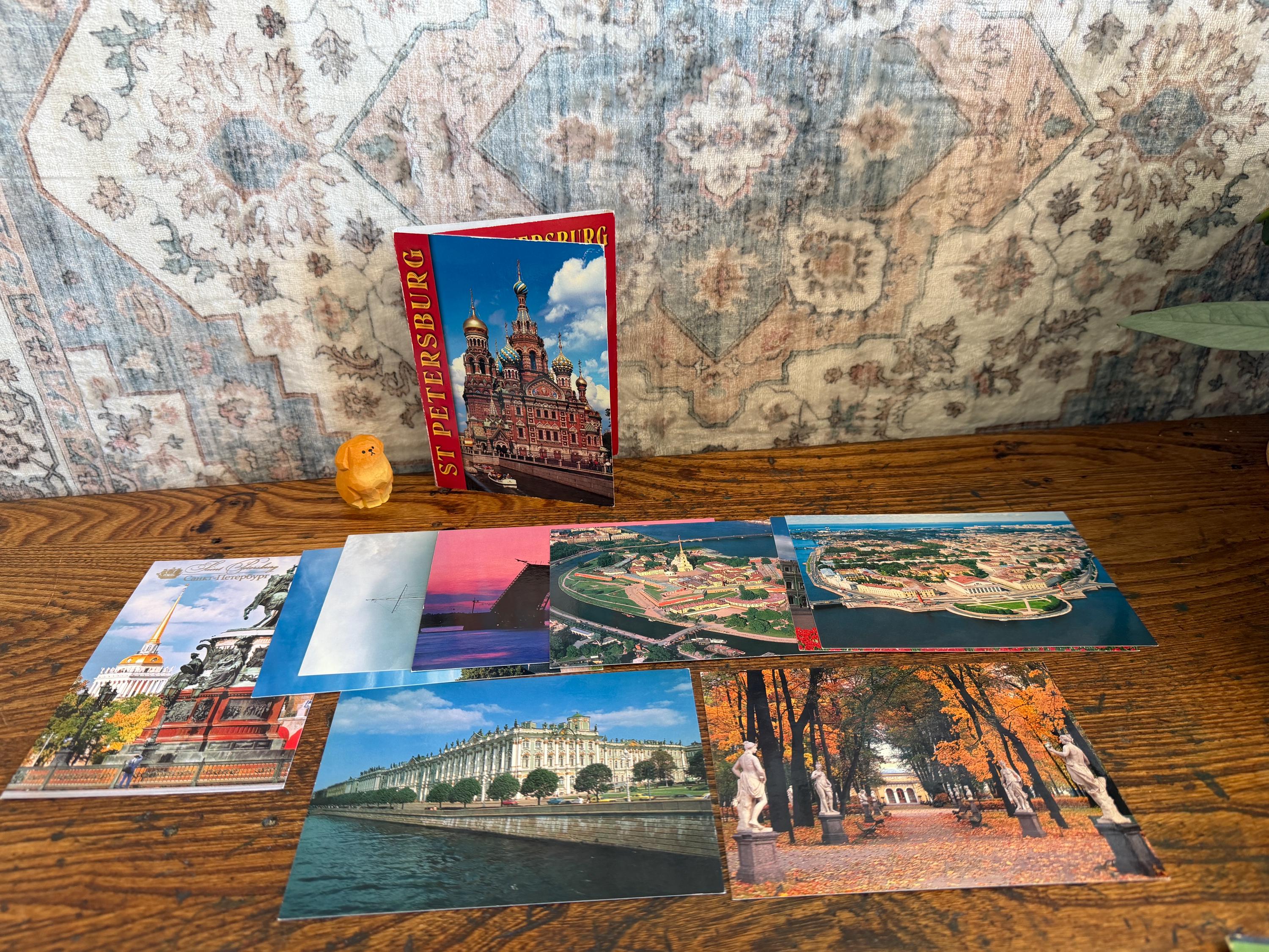 St Petersburg Souvenir Postcard Set