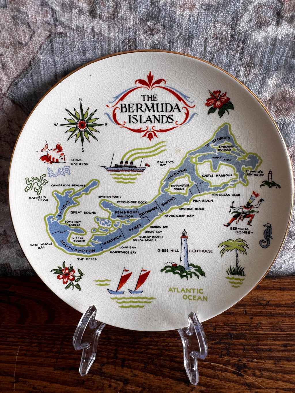 Bermuda Islands Decorative Plate Set with Vintage Map and Illustrations