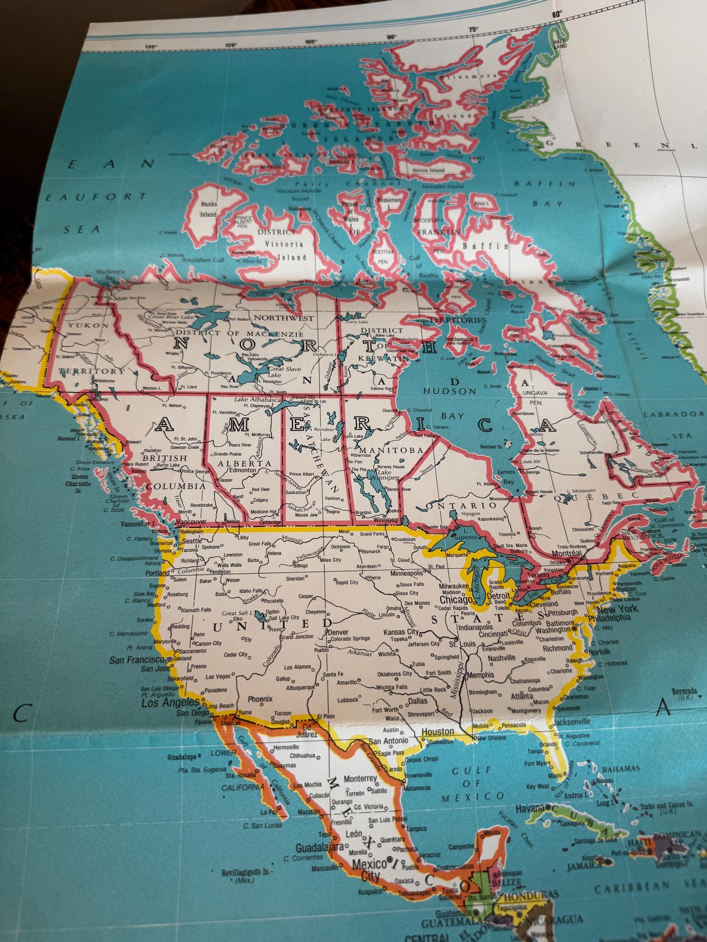 Classic Map of the World by Hammond Incorporated
