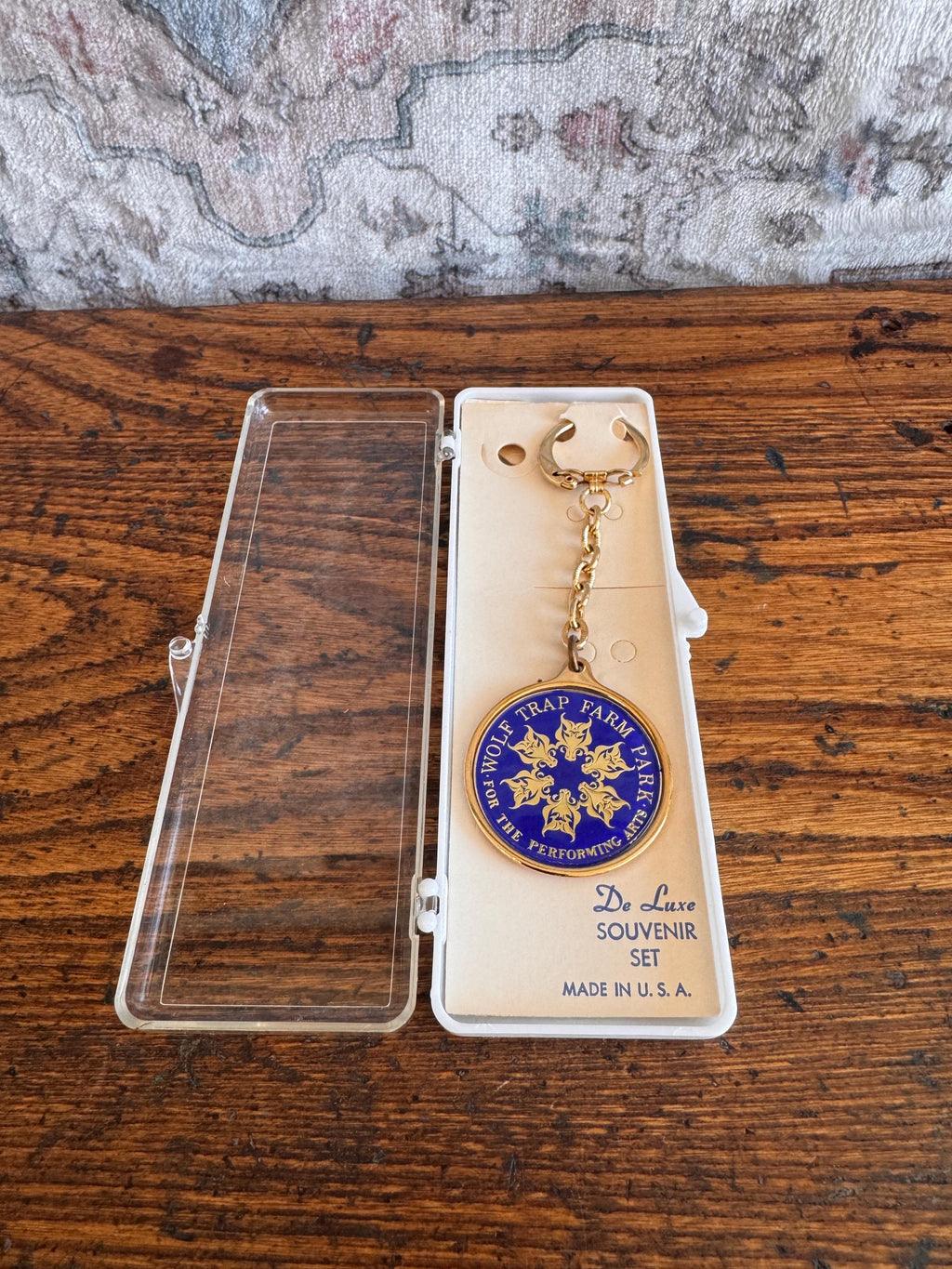 Wolf Trap Farm Park Souvenir Keychain in Original Case
