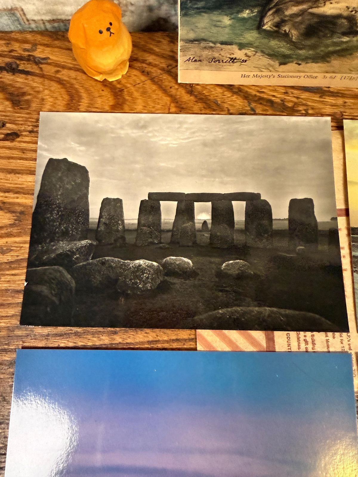 Stonehenge and Avebury and Neighbouring Monuments by R. J. C. Atkinson | 1959 Illustrated Guide with Postcards