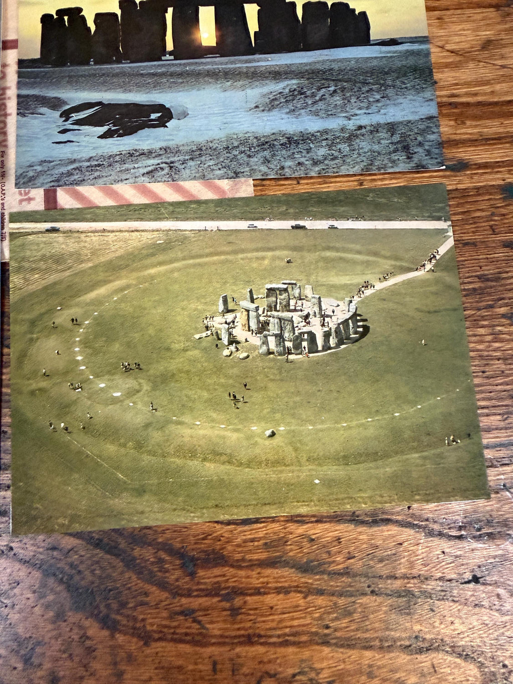 Stonehenge and Avebury and Neighbouring Monuments by R. J. C. Atkinson | 1959 Illustrated Guide with Postcards