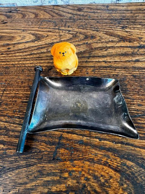 Small Metal Flag Shaped Dish