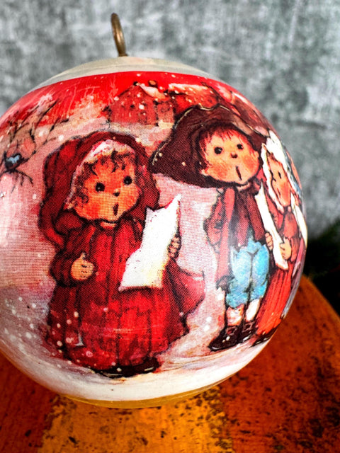 1976 Commemorative Christmas Ornament with Children Caroling Illustration