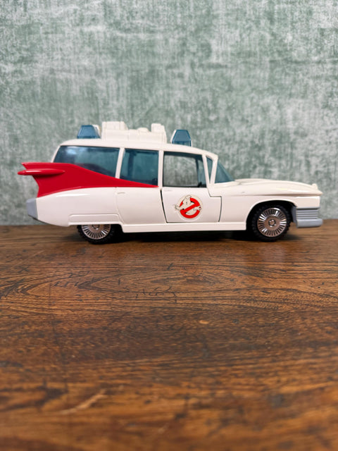 Vintage 1980s Ghostbusters Ecto-1 | Kenner Real Ghostbusters Vehicle with Peter Venkman & Egon