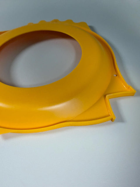 Vintage Yellow Fish Picnic Plate Holders