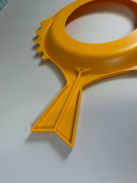 Vintage Yellow Fish Picnic Plate Holders