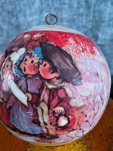 1976 Commemorative Christmas Ornament with Children Caroling Illustration