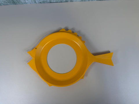 Vintage Yellow Fish Picnic Plate Holders